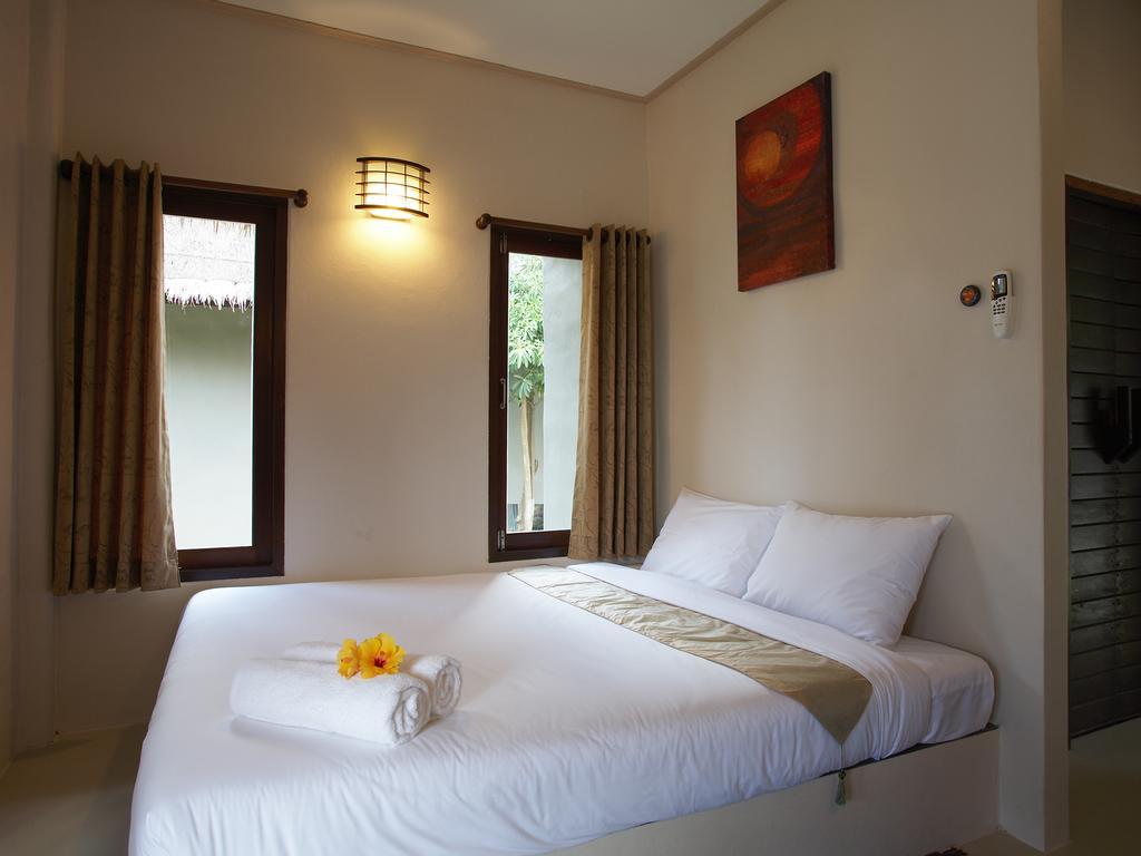 Hutcha Resort Mae Nam Bagian luar foto