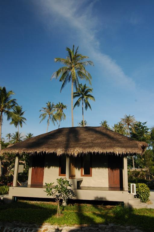 Hutcha Resort Mae Nam Bagian luar foto